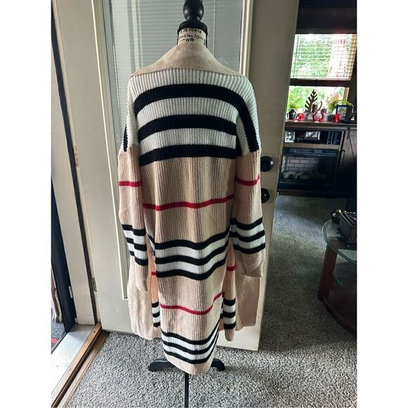 NWOT beautiful, long, heavy sweater/cardigan. Acrylic. Tag says XXL but fits mo - Picture 14 of 15